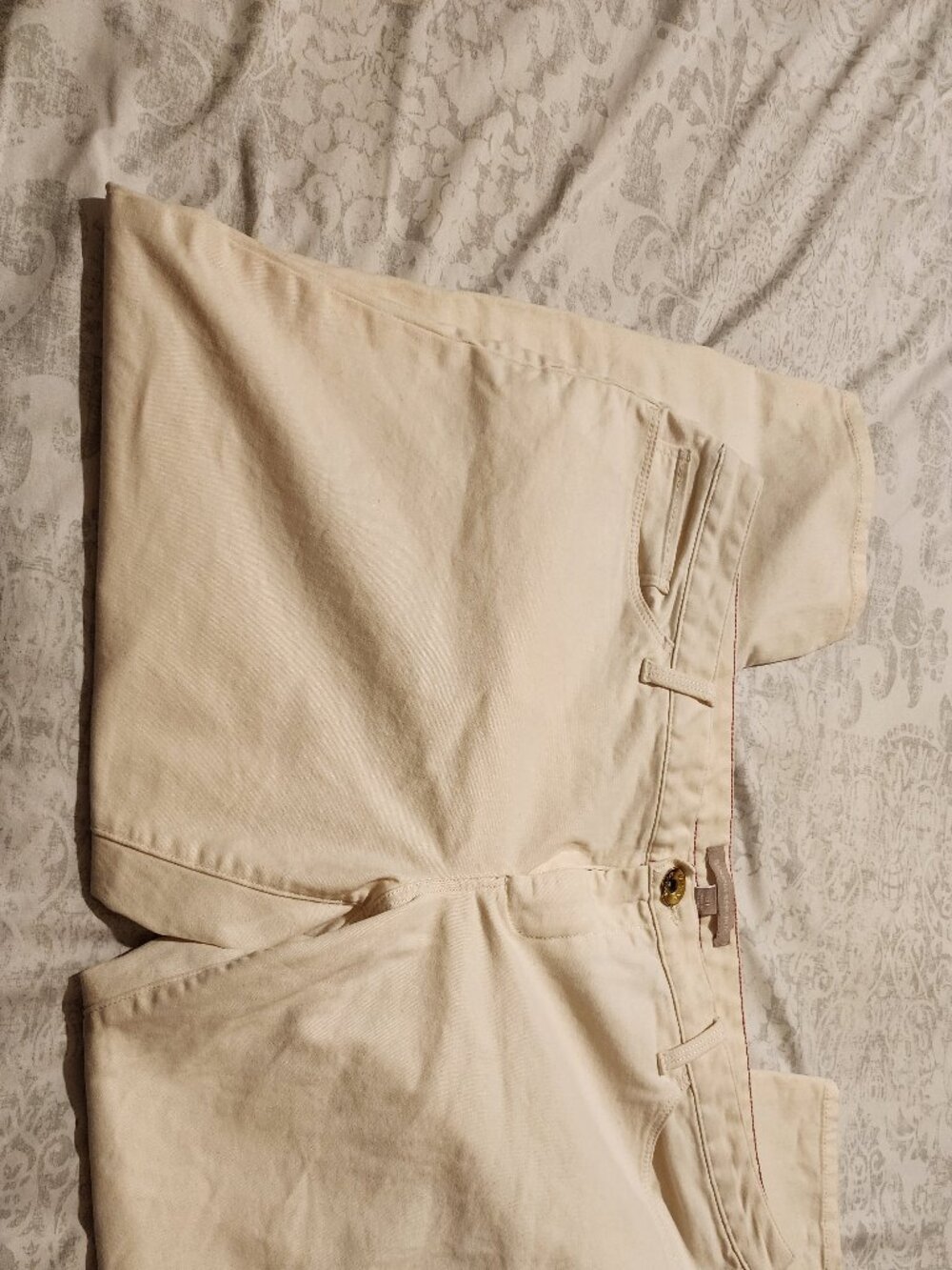 Banana Republic Women's Ivory Straight Leg Jeans Size 31 Mid-Rise Stretch Denim